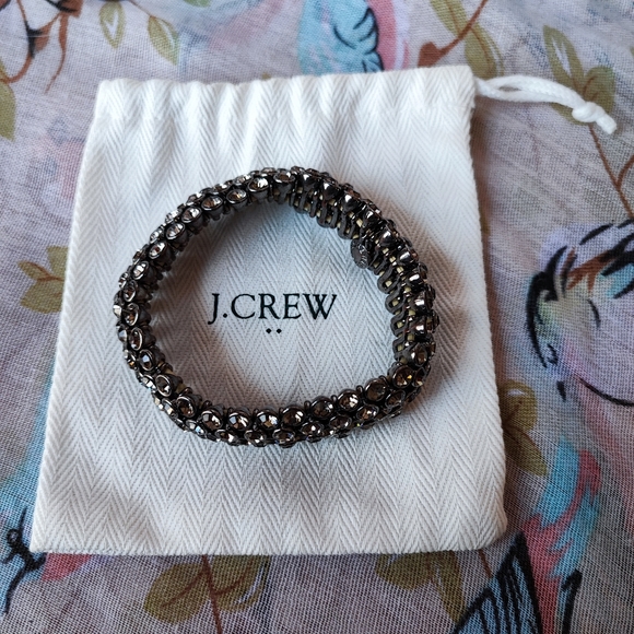 J. Crew Gunmetal Bezel Set Gray Smoke Rhinestone Crystal Stretch Bracelet NWOT - Picture 5 of 6